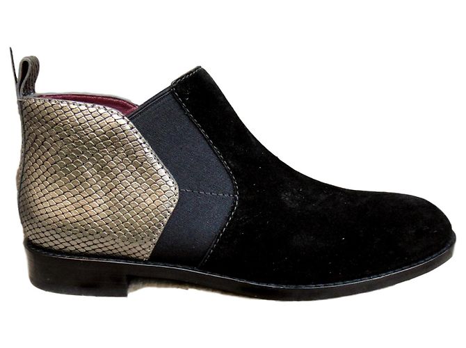 Marc by Marc Jacobs ankle boots new condition Black