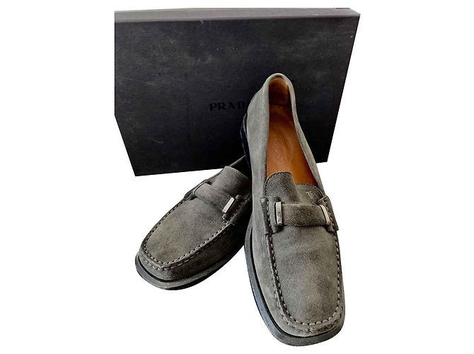 Bailarinas Prada de nubuck negro