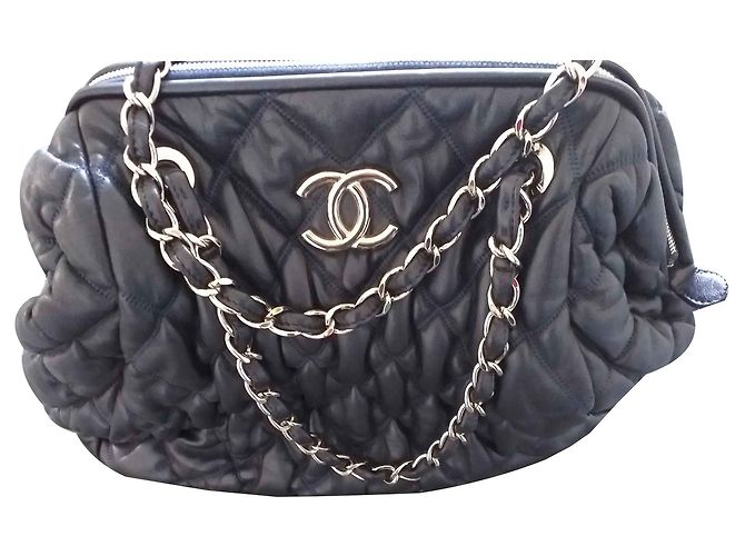 Chanel Bowling Blau