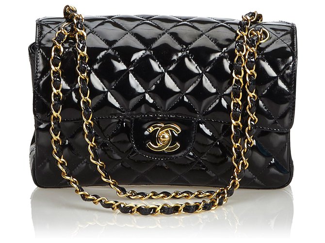 Timeless Chanel Preto Clássico Pequeno Couro Envernizado Alinhado Sided Bag  ref.124149