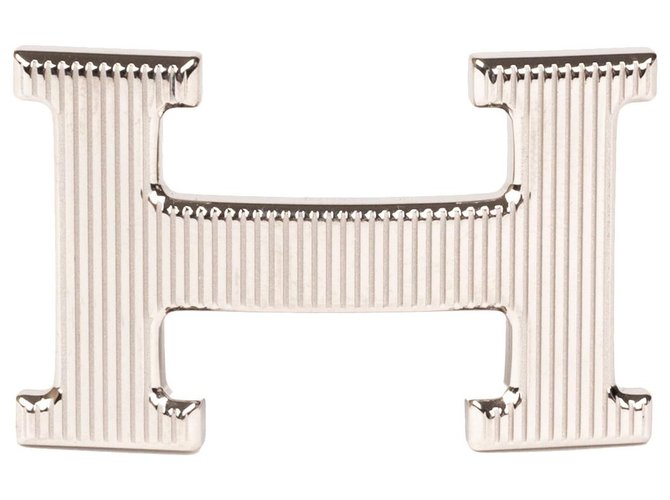 Boucle de ceinture Hermès modèle "Calandre" en métal argenté, état neuf ! Acier  ref.117040