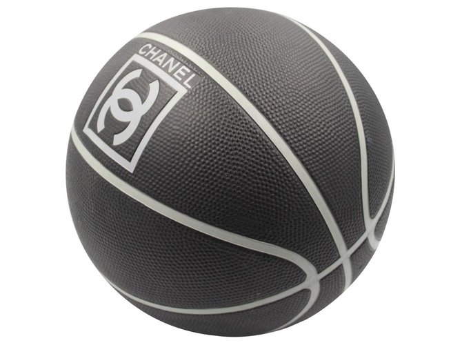 Chanel Baloncesto Negro Plástico  ref.124651