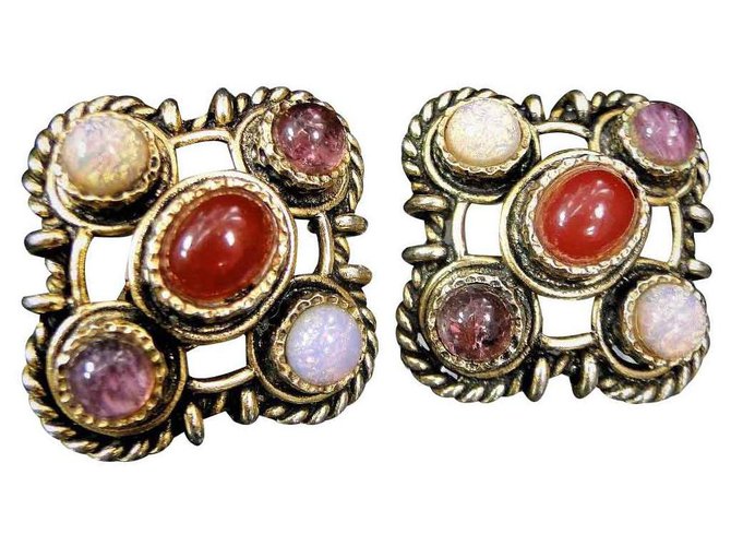 Beautiful pair of ear clips, Brand Christian Dior by Gripoix Multiple colors Glass  ref.124750