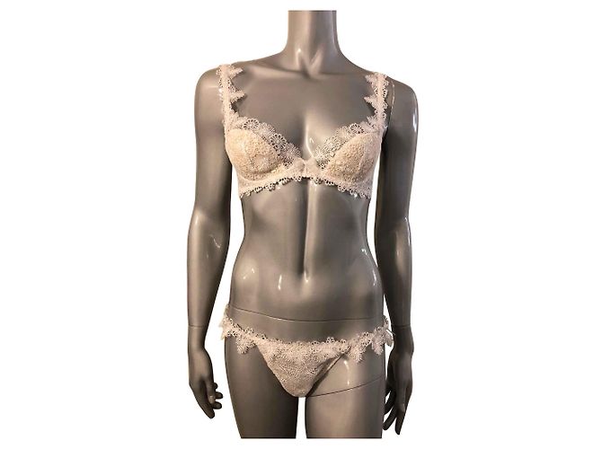 Autre Marque Milesia Set Weiß Spitze BH 85C und String