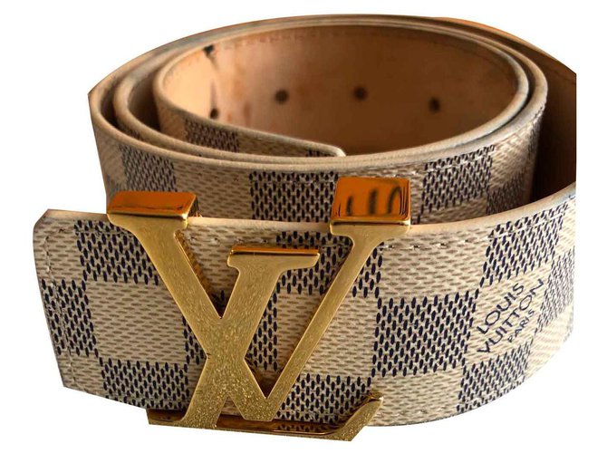 Louis Vuitton Belts Beige Leather ref.124962 - Joli Closet