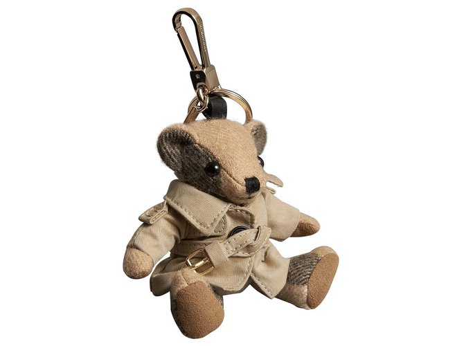 BURBERRY, Key ring Thomas Bear with trench coat KEY RING Beige Cashmere  ref.125012
