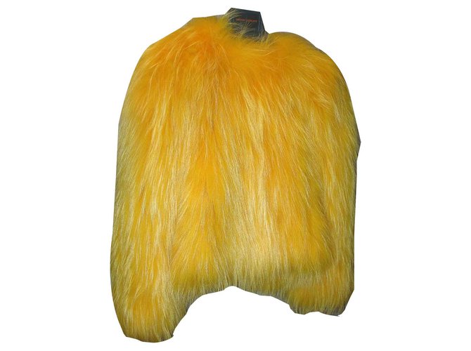 Balmain yellow raccoon fur top  ref.125210