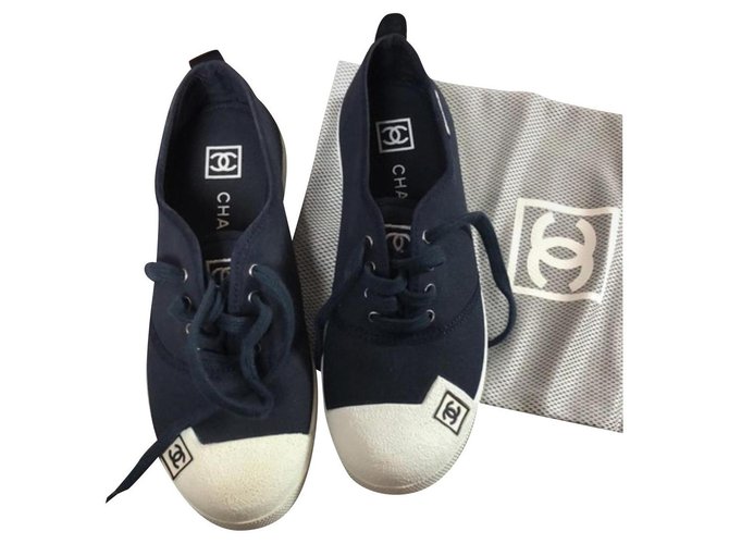 Chanel Sneakers Navy blue  ref.125270