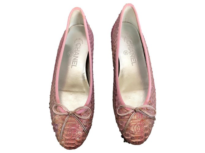 Chanel Ballerines Cuirs exotiques Rose  ref.125344