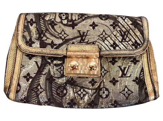 Louis Vuitton Clutch bags Golden Metallic Silk Cloth Python ref
