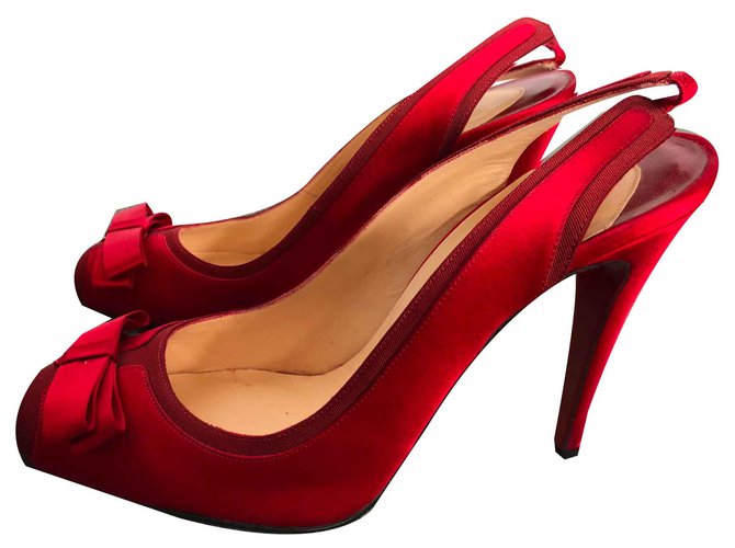 Christian Louboutin Fersen Rot Satin  ref.125414