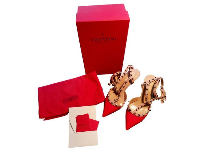 Valentino Rock Stud heels Red Patent leather  ref.136255