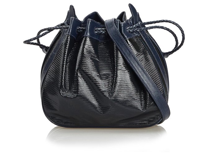 gucci leather bucket bag