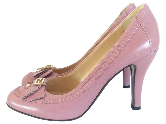 fendi pink heels