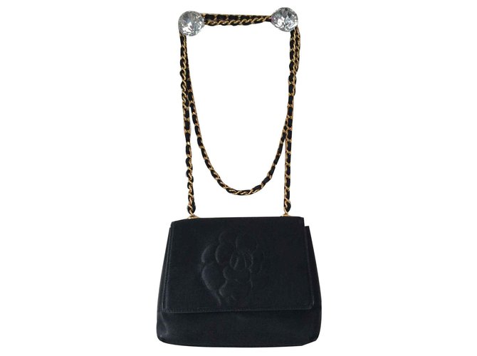 Chanel Camellia Satin clutch Black Leather  ref.125967