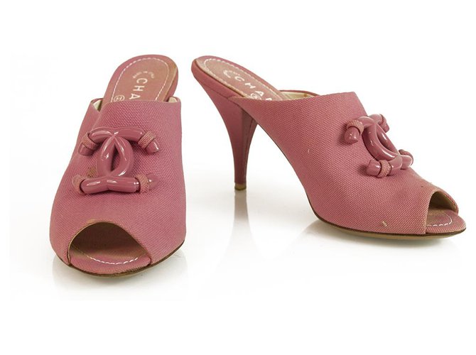 Mules à talons peep toe en tissu rose Chanel avec CC à la face 9cm talon couvert sz 39 Coton  ref.126019