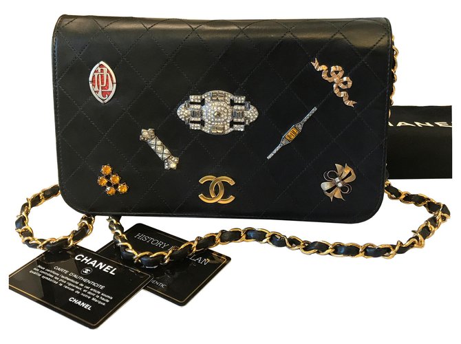 Chanel w / tags, tarjetas,Caja Coleccion Flap Bag Negro Cuero  ref.126053