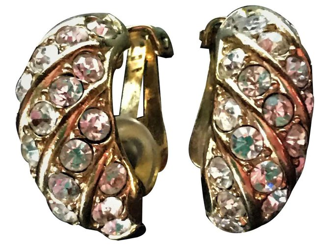 Par de grampos de orelha, Marca Christian Dior 1960/70 Dourado Banhado a ouro  ref.126371