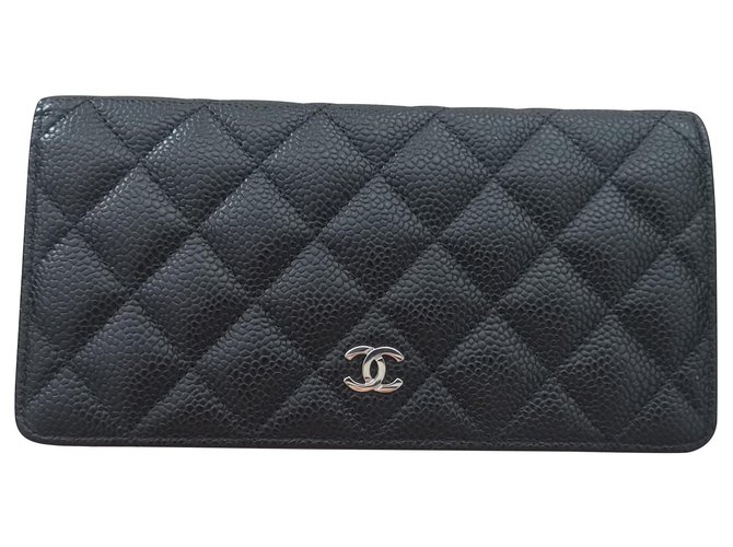 Chanel Yen wallet in Black Caviar leather  ref.126842
