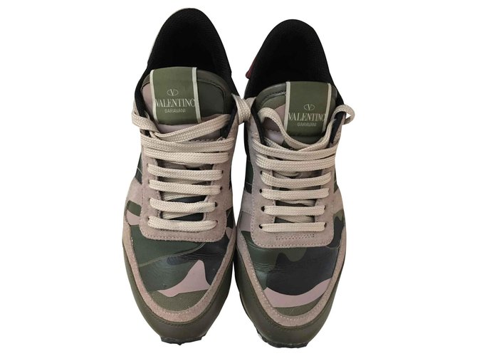 valentino garavani rockrunner sneakers