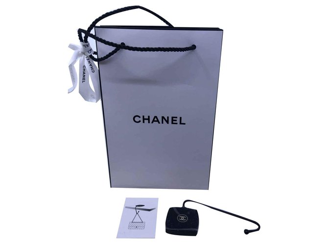 Porte sac chanel Plastique Noir  ref.126989