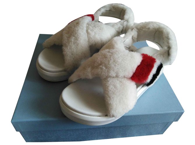 Prada Sheep sandals Blanc cassé  ref.127134