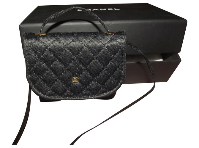 Chanel clutch Negro Paño  ref.127367
