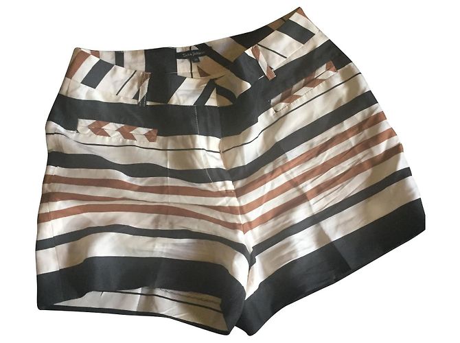 Shorts de seda Tara Jarmon bege 38