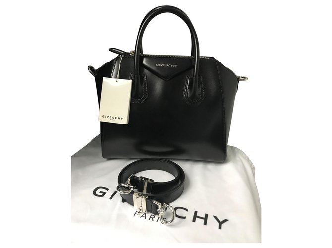 Givenchy Handbags Black Leather  ref.127605