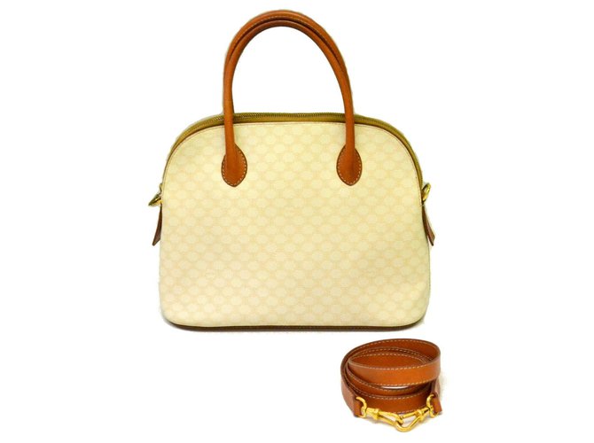 Céline Vintage Shoulder Bag White Leather  ref.127682