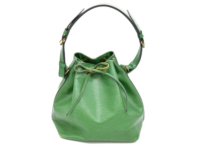 LOUIS VUITTON NOE PM Green Leather  ref.127865