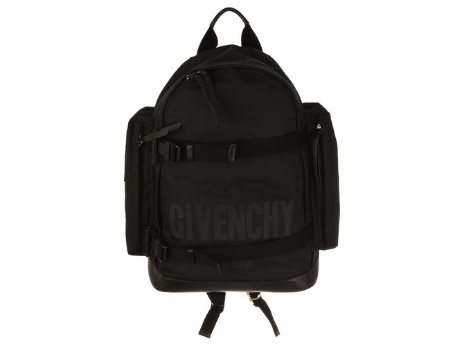 Givenchy sac à dos nouveau Nylon Noir  ref.128116
