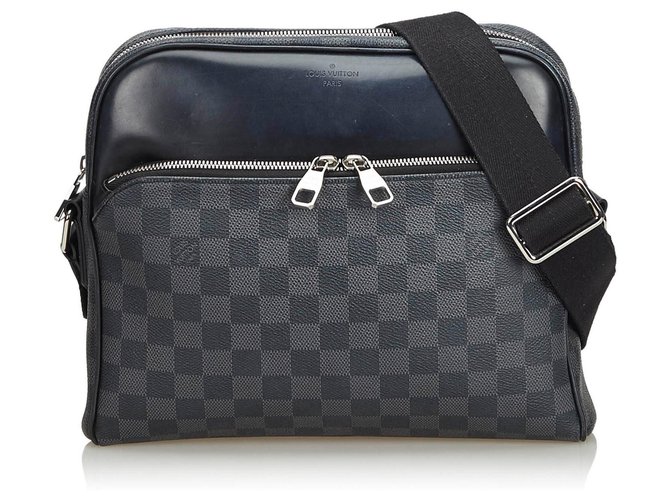 Louis Vuitton Black Damier Graphite Dayton Reporter PM Grey Cloth  ref.128379 - Joli Closet
