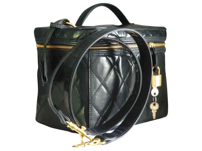 Chanel Vanity Black Patent leather  ref.128657