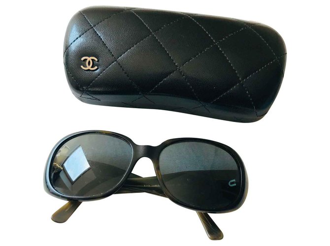 Chanel Gafas de sol Caqui  ref.128718