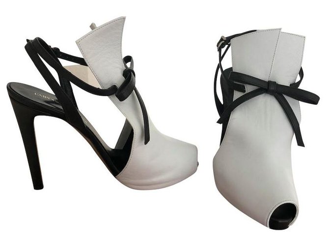 Emporio Armani Heels White Leather  - Joli Closet