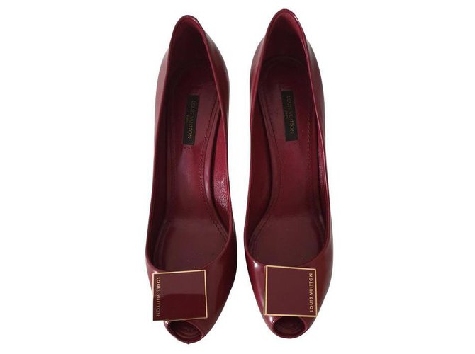 Louis Vuitton Heels Dark red Patent leather  ref.129136