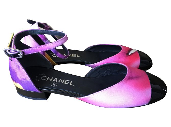 Chanel Sapatilhas de ballet Multicor Couro envernizado Lona  ref.129198