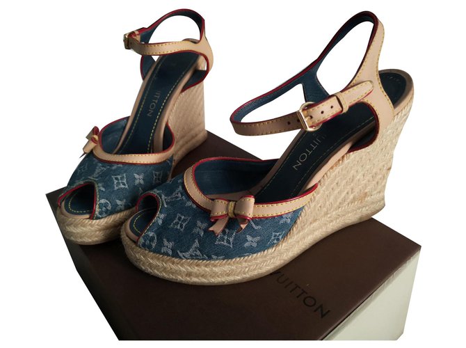 Louis Vuitton sandali Blu Pelle Giovanni  ref.129480