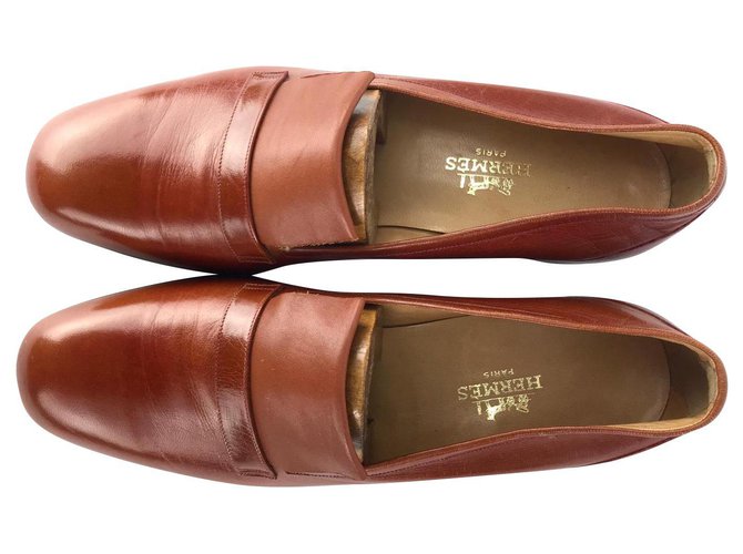 Hermès HERMES Unworn Vintage Brown Loafers size 8,5 made in Italy Leather  ref.129539