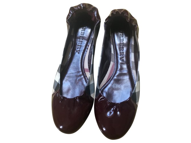 Burberry Ballet flats Red Patent leather  ref.129542