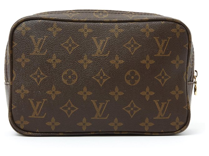 Louis Vuitton TOILET KIT MM MONOGRAM Brown Cloth  ref.129608