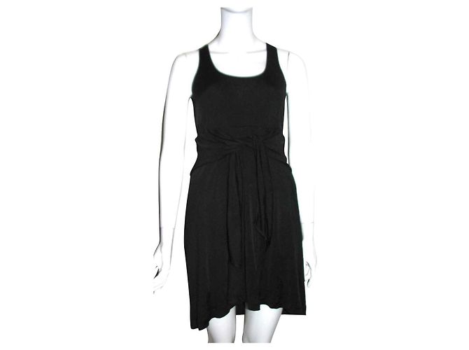Abito nero Halston Heritage con schiena racerback