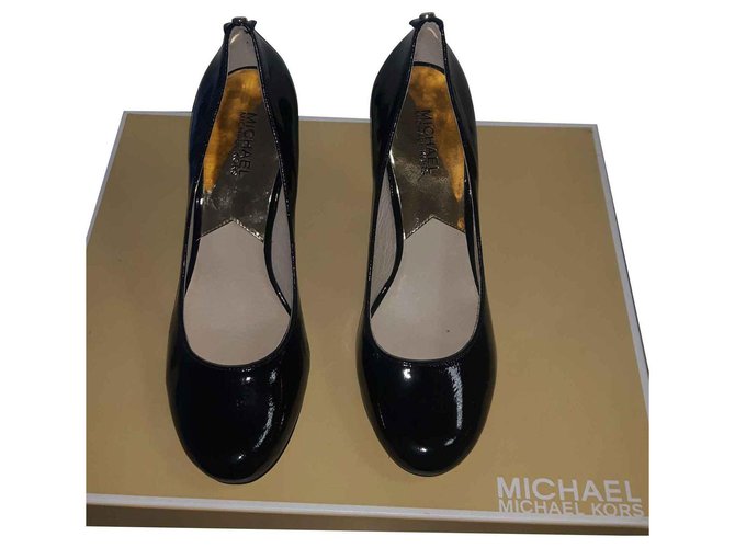 Michael Kors Zapato de tacón negro MK t40.5 Charol  ref.129796