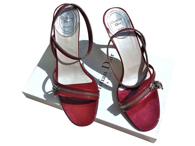 Sandálias de couro vermelho Dior Couro envernizado  ref.129818
