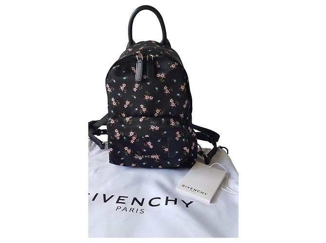 Givenchy Nano