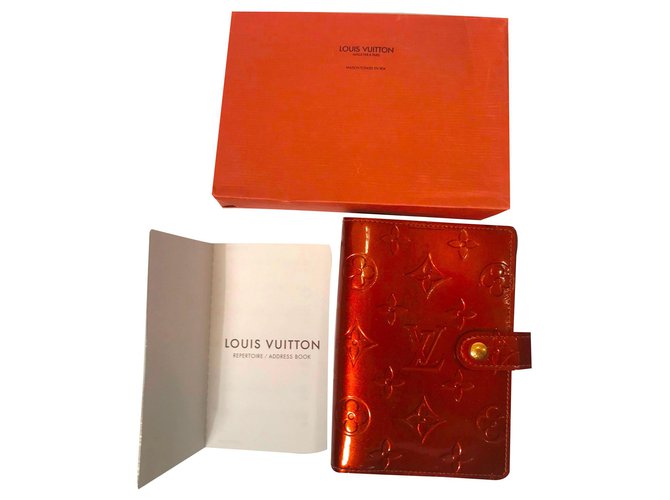 Louis Vuitton signature notebook cover Brown Patent leather  ref.130035