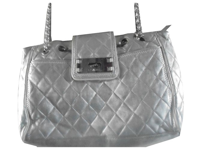 Authentische Chanel Tasche Reissere Modell Einkaufstasche East West Collector Shopping XL Seriennr 1050 1945 Grau Metallisch Leder  ref.130298