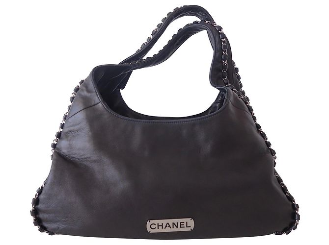 Borsa in pelle nera di Chanel Hobo Nero