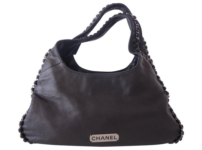 Chanel Hobo black leather bag  ref.130487